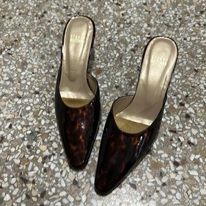 Vintage tortoiseshell, kitten heel pumps